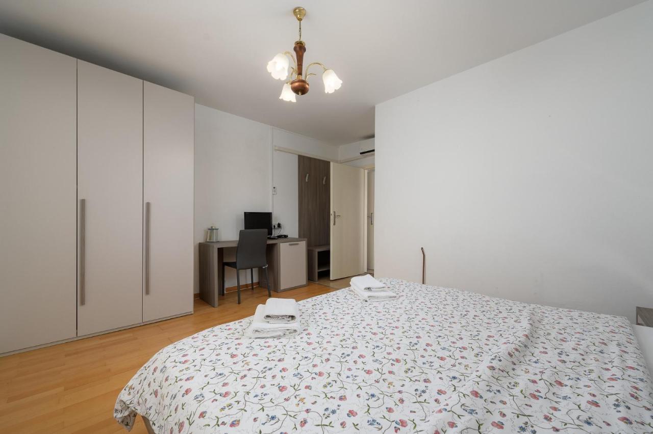 פורץ Apartman Inteuro מראה חיצוני תמונה