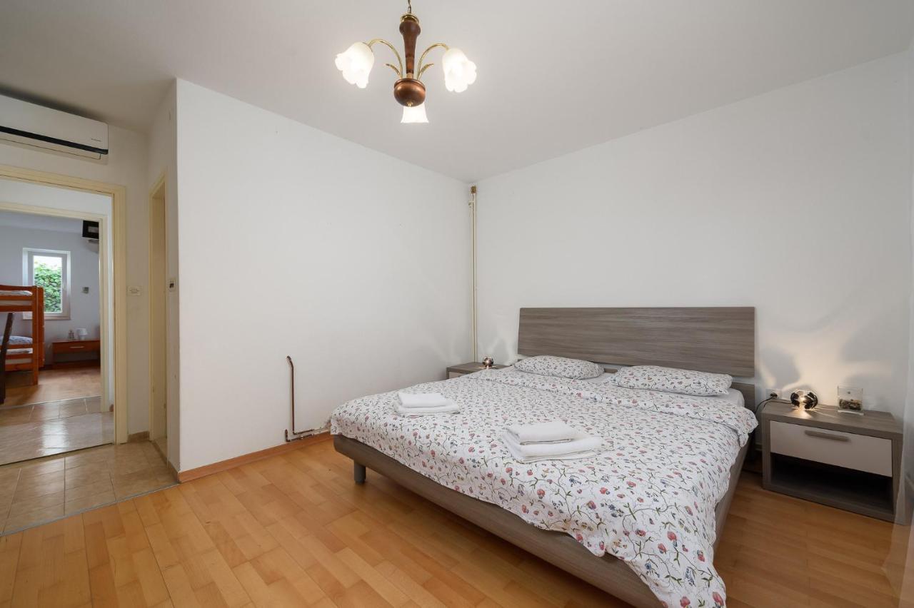 פורץ Apartman Inteuro מראה חיצוני תמונה