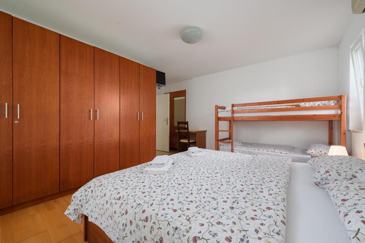 פורץ Apartman Inteuro מראה חיצוני תמונה